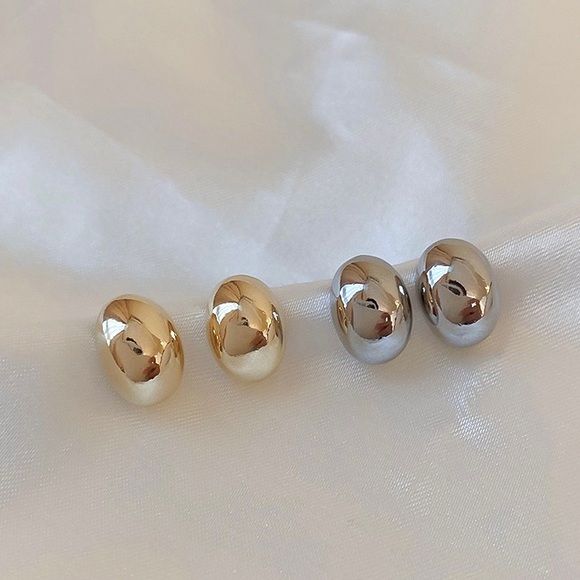 Silver Bean Fashion Earring - Picture 4 of 7